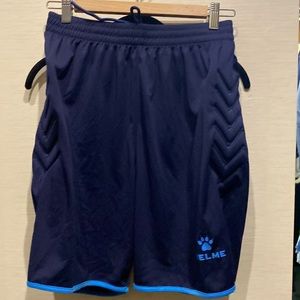 Soccer shorts with side padding